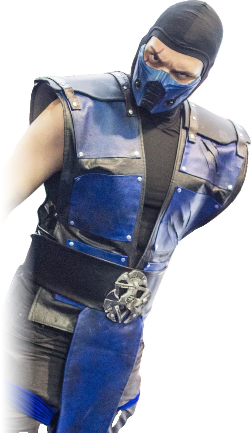 Wayne Mendes caracterizado como Sub-Zero