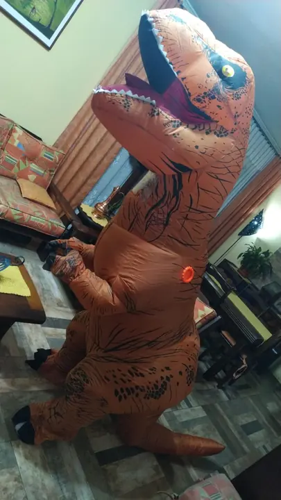 Cosplay de T-Rex (Diversão em família)